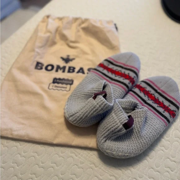 Bombas Women’s Gripper Slipper - Size S - Picture 1 of 3